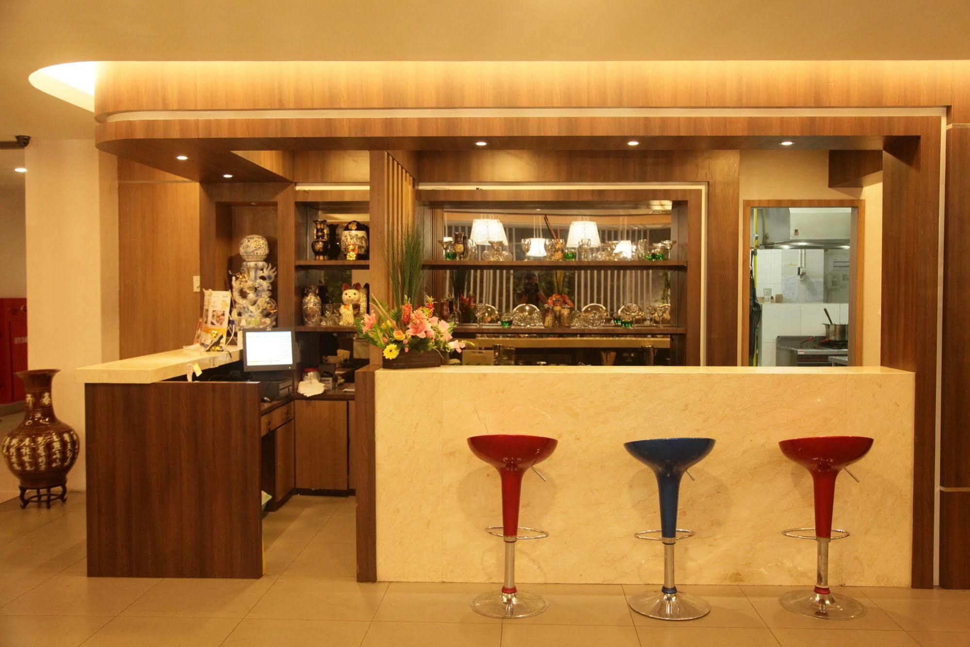 Winstar Hotel Пеканбару Экстерьер фото